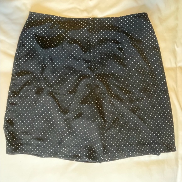 Jessica Poke A Dot Skort - Picture 2 of 7
